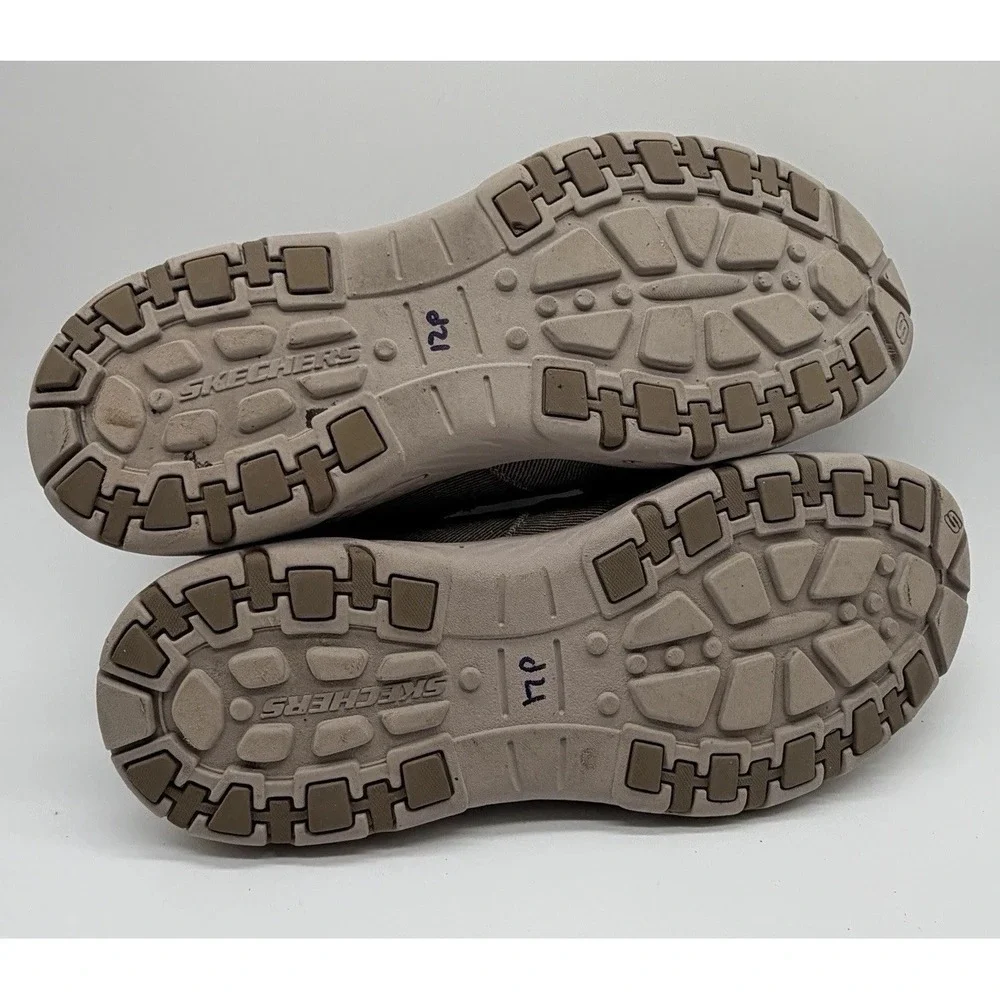 Skechers Shoes Men's Size 13 Beige Relaxed Fit Air-Cooled Memory Foam